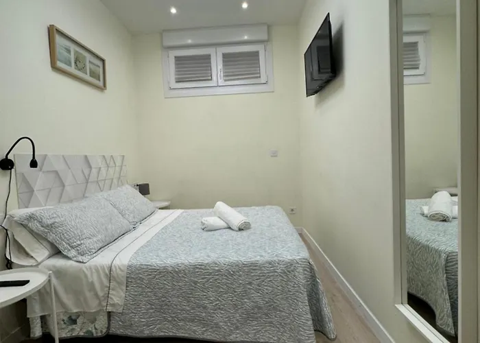 Con Wifi בית אירוח